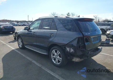 2015 Mercedes-Benz Ml 350 4Matic z USA, uszkodzony, nr VIN 4JGDA5HB8FA585023